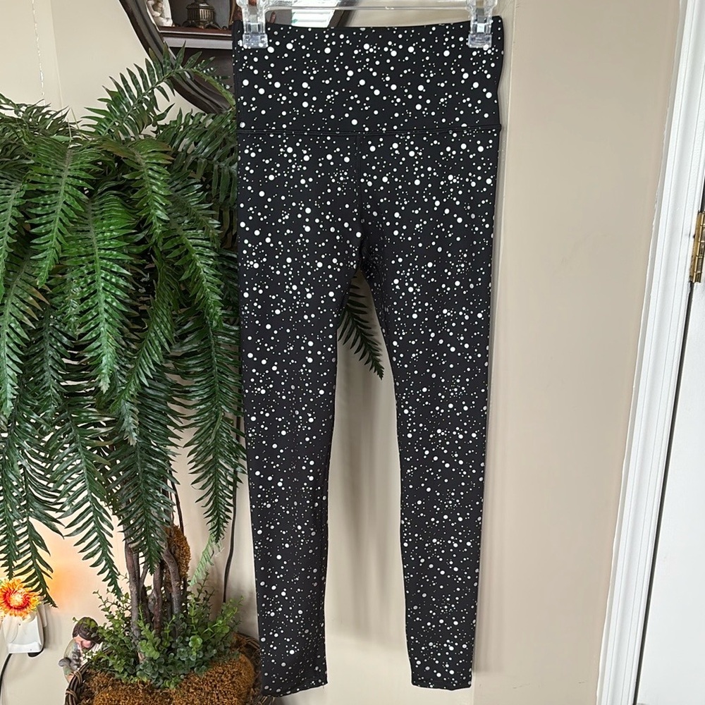 The Balance Collection Black and Silver Speckled Leggings